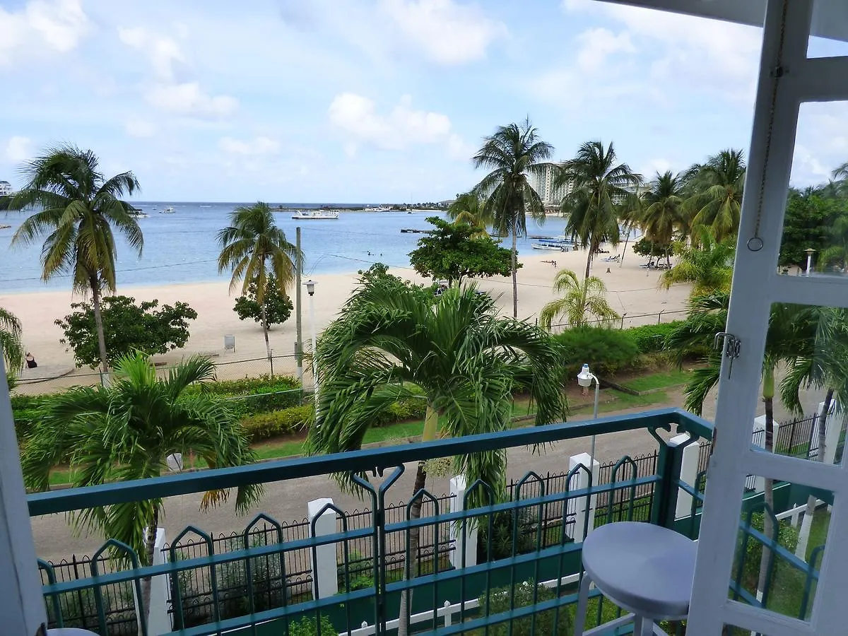 Daire Beach Two Bedroom Loft Suite C29 Ocho Rios
